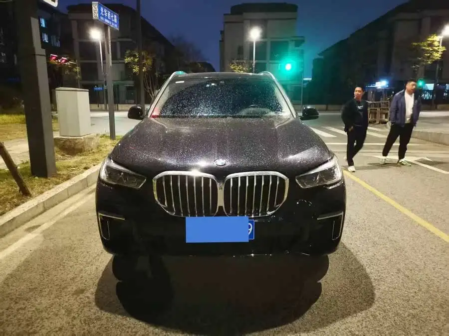 BMW X5 2023 xDrive 30Li Luxury M Sport Package