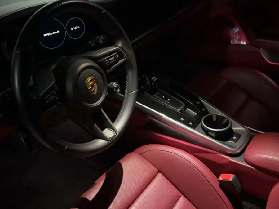 Porsche 911 2022 Turbo S 3.7T