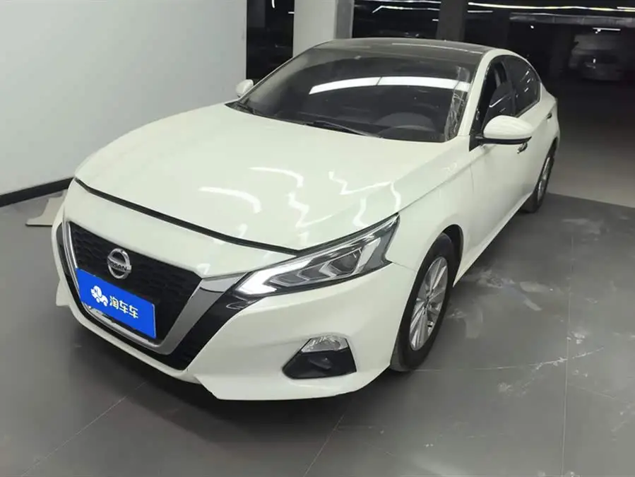 تيانا 2020 طراز 2.0L XL إصدار الراحة