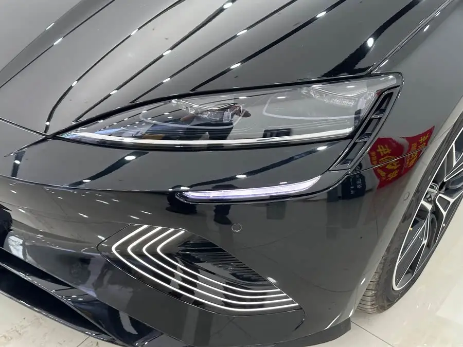 Seal 2025 Model 650 Long Range Version