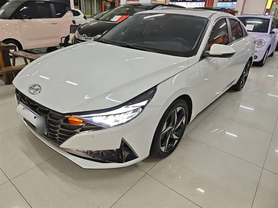 إيلانتر 2022 1.5 لتر CVT LUX النسخة المميزة