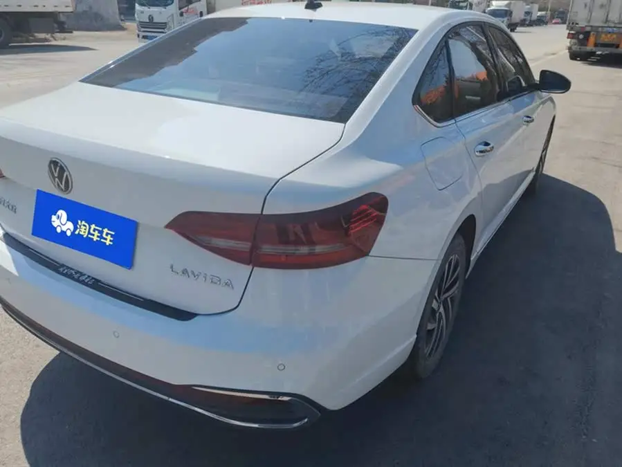 LAVIDA 2023 1.5L Automatic Five Million Edition