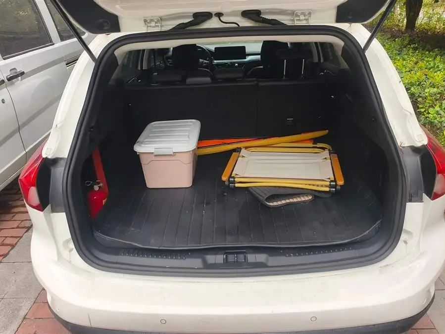 2021 فورد فوكس واغن صيد إيكوبوست 180 أوتوماتيكي تريند