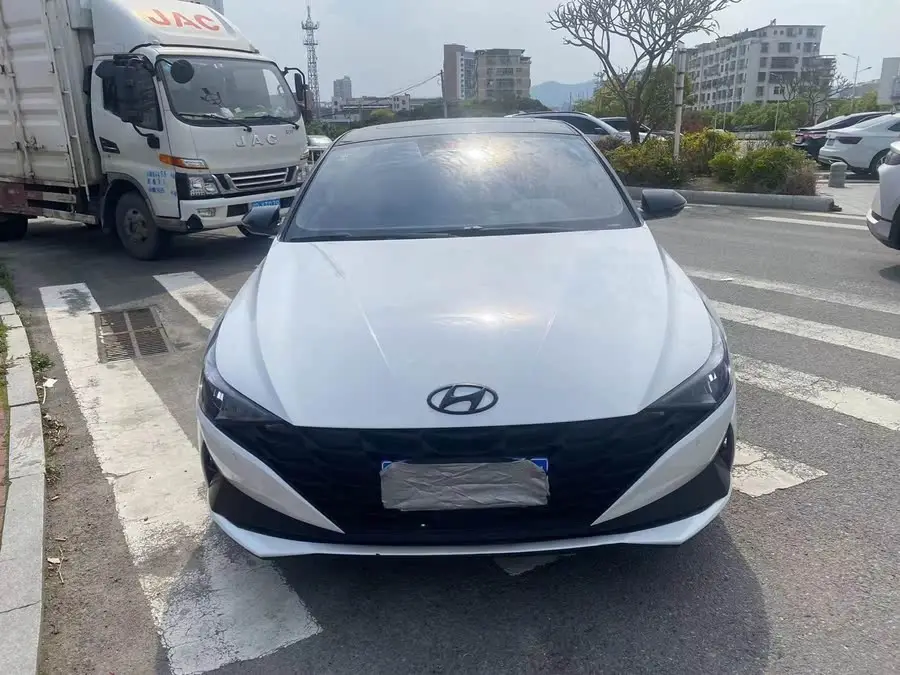 Elantra 2022 1.5L CVT LUX Premium