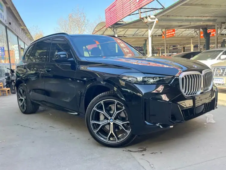 2023 BMW X5 xDrive 30Li Exclusive M Sport Night Package