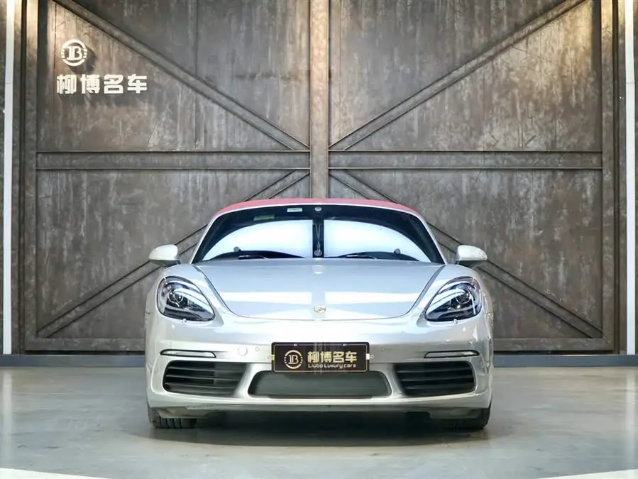 Porsche 718 2020 Model Boxster 2.0T