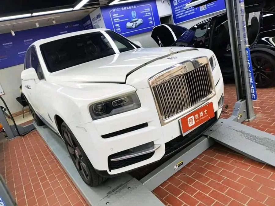 كولينان 2018 نسخة بأربعة مقاعد