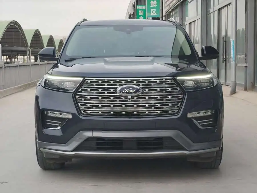 استكشاف 2020 إكو بوست 285 إصدار تيتانيوم 4WD 6 مقاعد