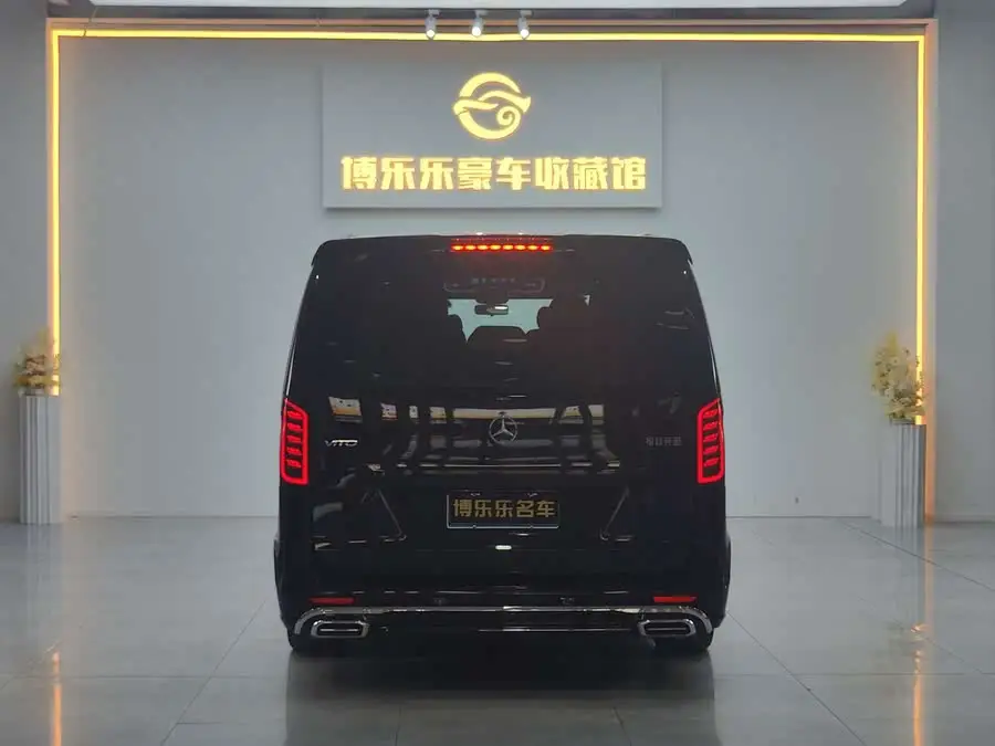 Vito 2023 2.0T Business Edition 7-seater