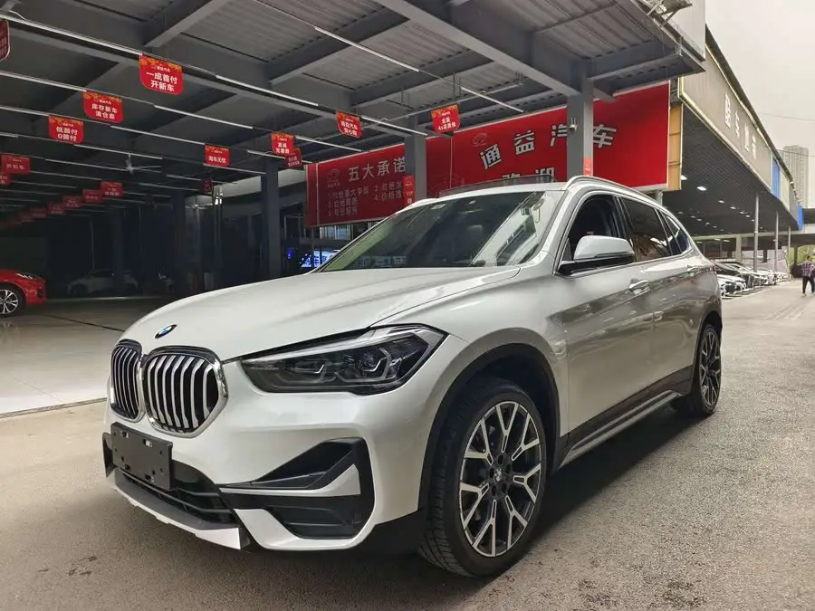 2020 بي إم دبليو X1 xDrive25Li النسخة الفاخرة