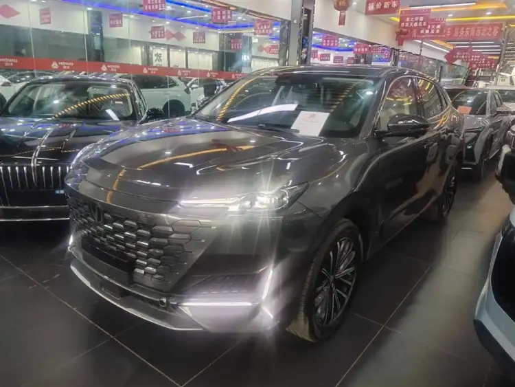 Changan UNI-K 2024 2.0T Two-Wheel Drive Enjoyment Version