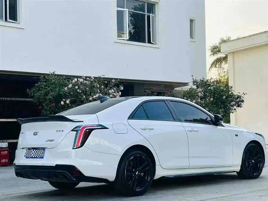 Cadillac CT4 2022 28T Premium