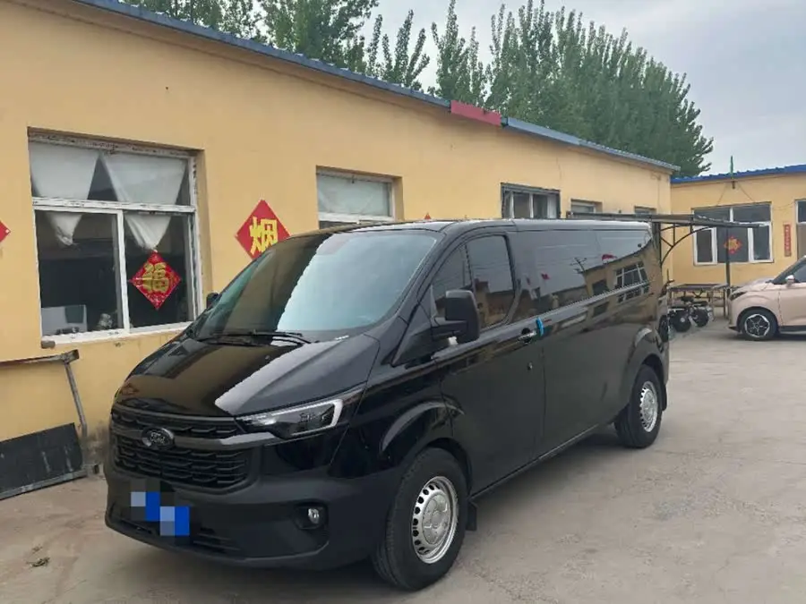 Ford Transit 2023 2.0T Diesel Automatic Commercial Travel Type Medium Wheelbase Low Roof 7/8/9 Seats