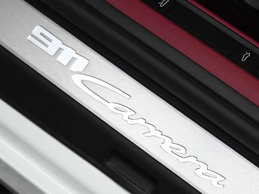 بورش 911 2023 كاريرا 3.0T