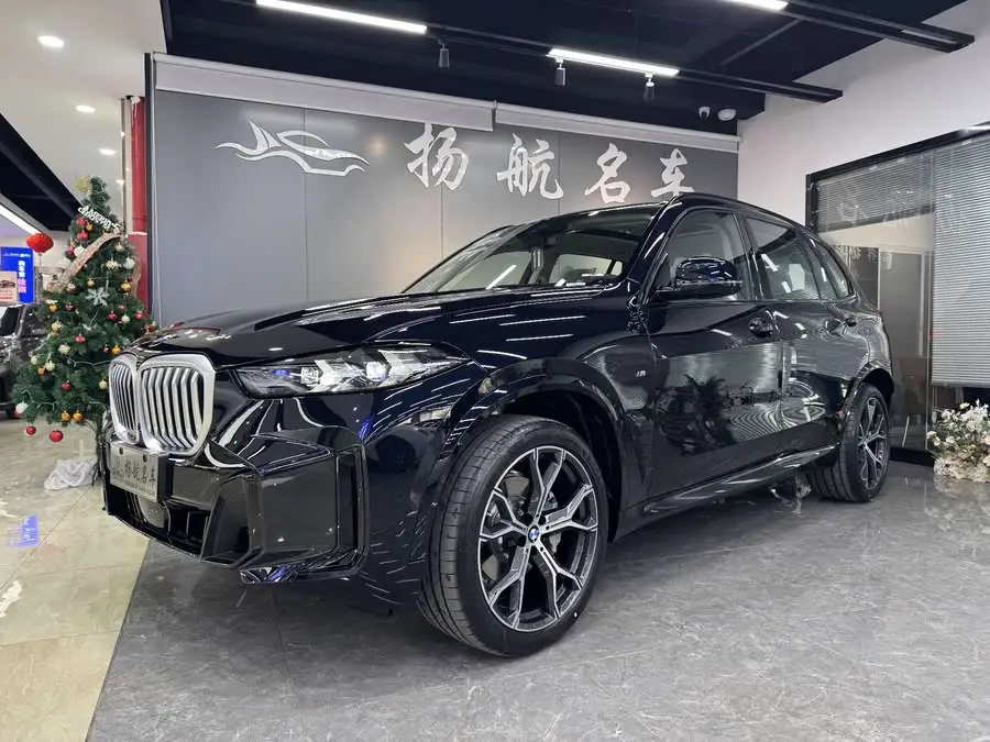 BMW X5 2023 xDrive 30Li Luxury M Sport Package