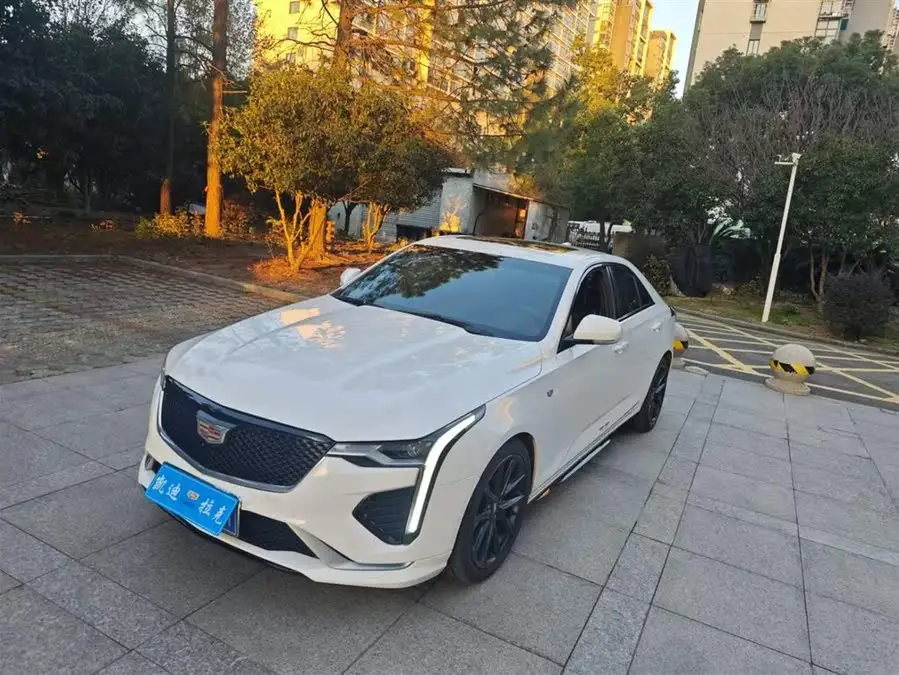 كاديلاك CT4 2020 28T النخبة