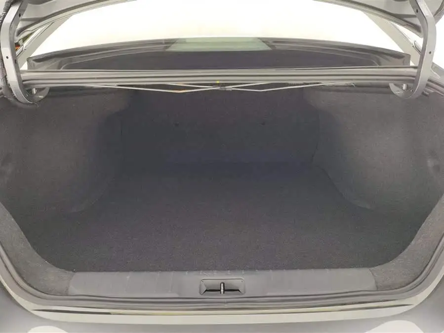 2022 نيسان سيلفي 1.6 لتر XL CVT إصدار الاستمتاع