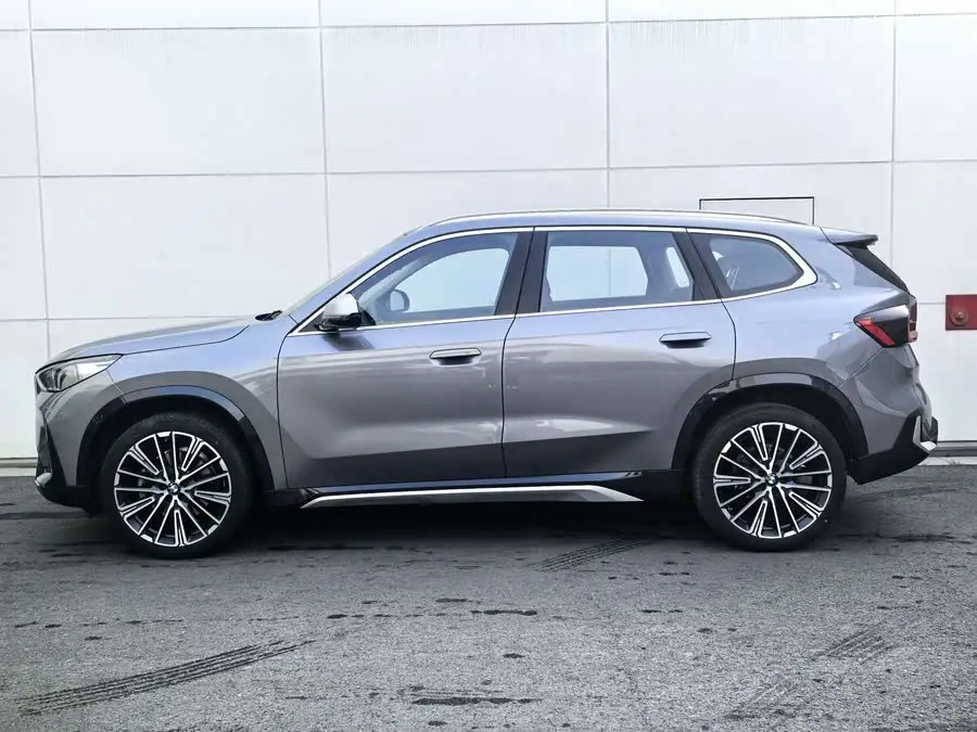 BMW X1 2024 xDrive25Li X Design Package