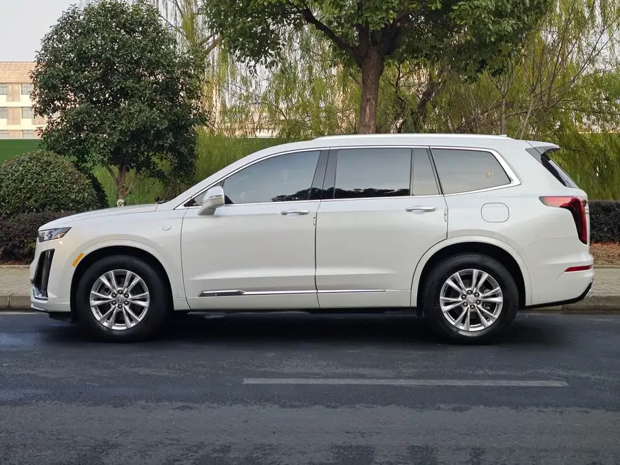 كاديلاك XT6 2021 2.0T سبع مقاعد دفع ثنائي موديل بريميوم