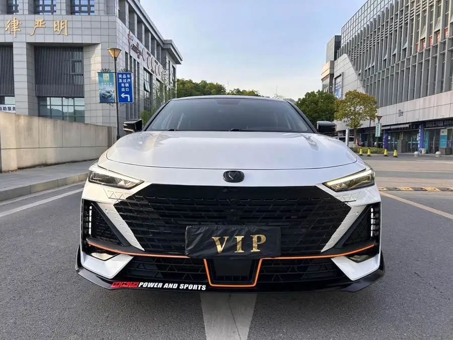 Changan UNI-V 2023 1.5T Sport Version
