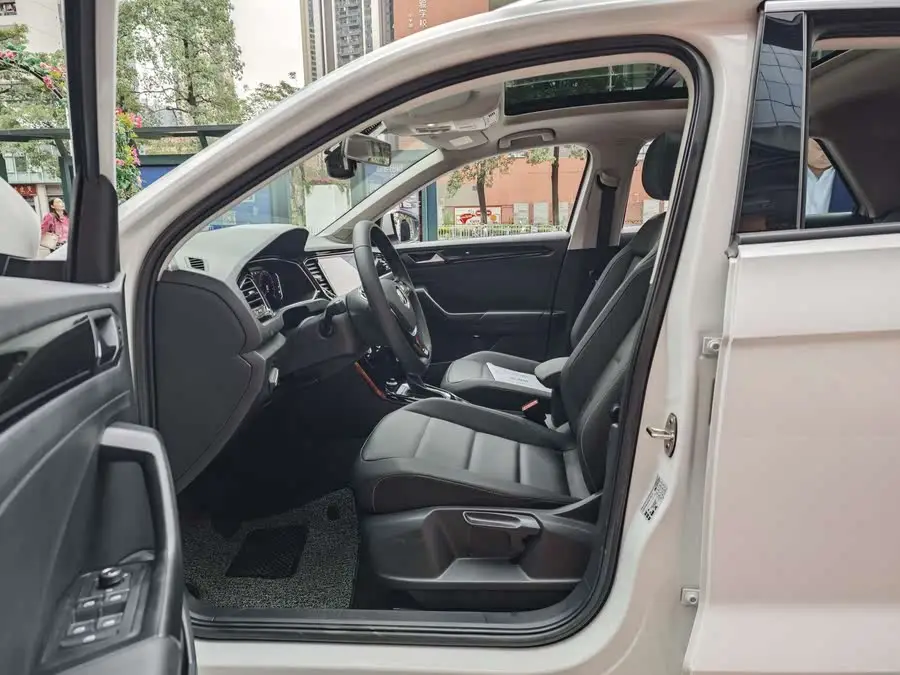 T-ROC 2020 موديل 280TSI DSG دفع ثنائي فاخر