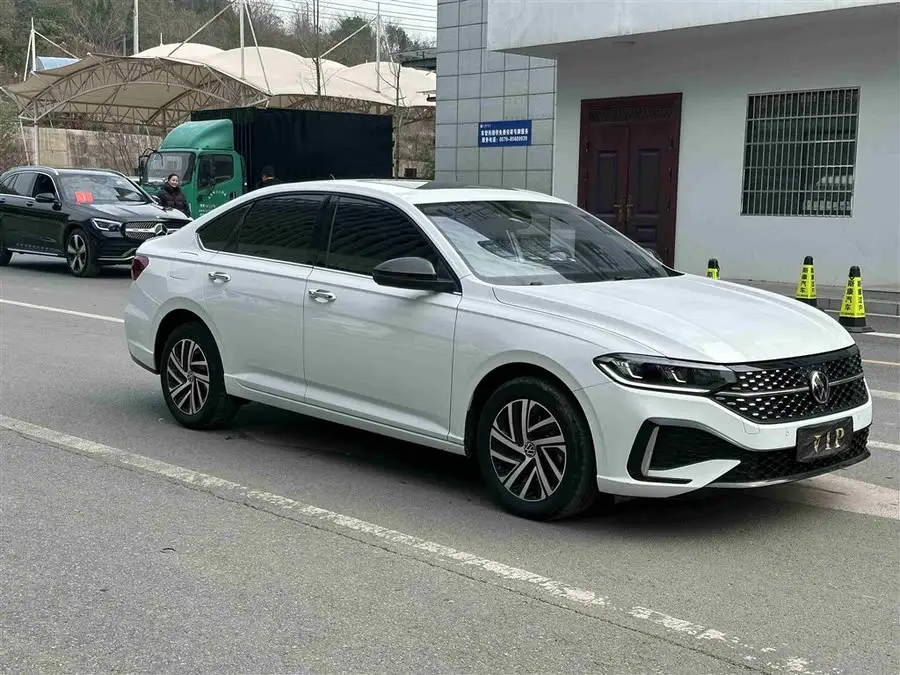 Lavida 2024 300TSI DSG Starry Leading Edition