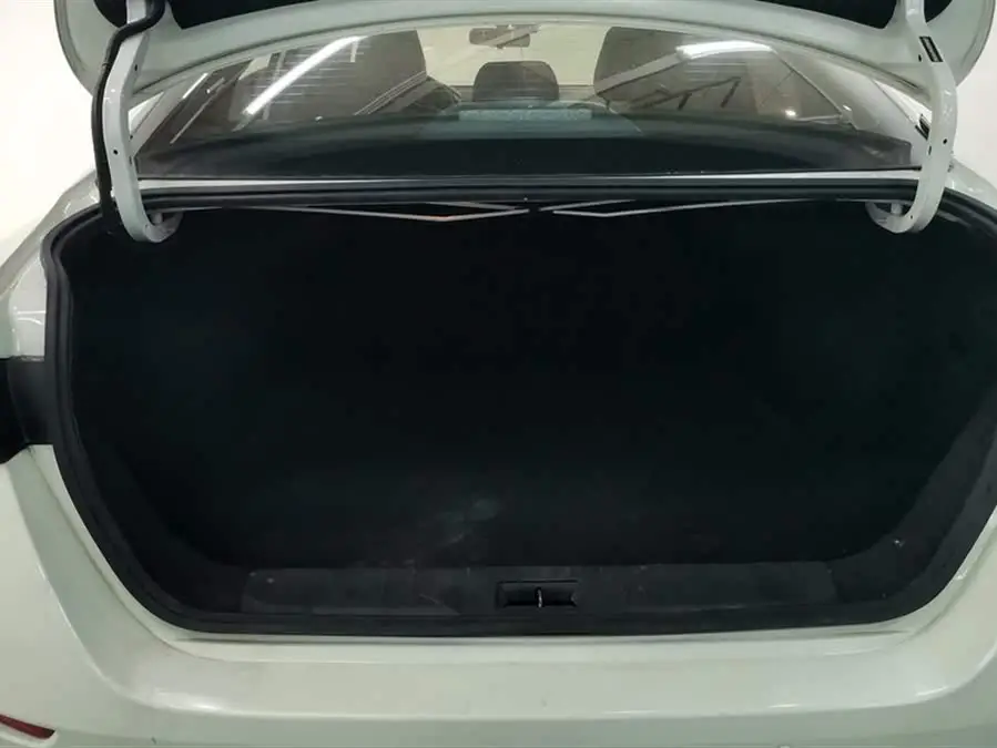 2021 نيسان سيلفي 1.6 لتر XL CVT إصدار الاستمتاع