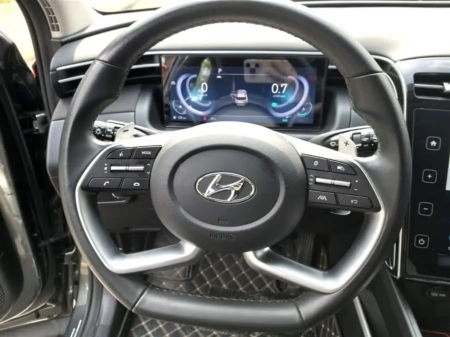 2023 توكسون L 1.5T أوتوماتيكي دفع ثنائي LUX النسخة المميزة