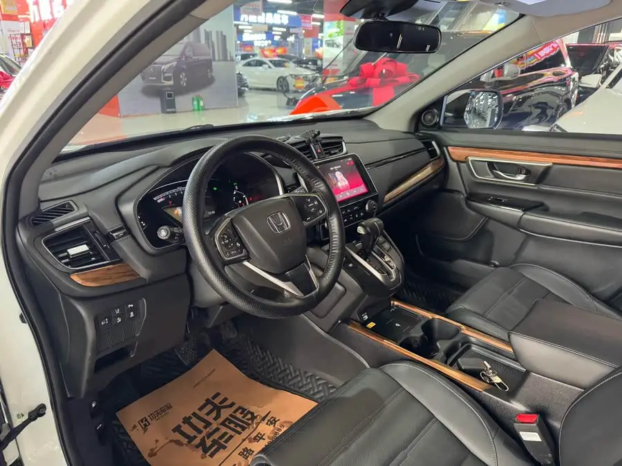 هوندا CR-V 2021 240TURBO CVT دفع ثنائي نسخة الأناقة