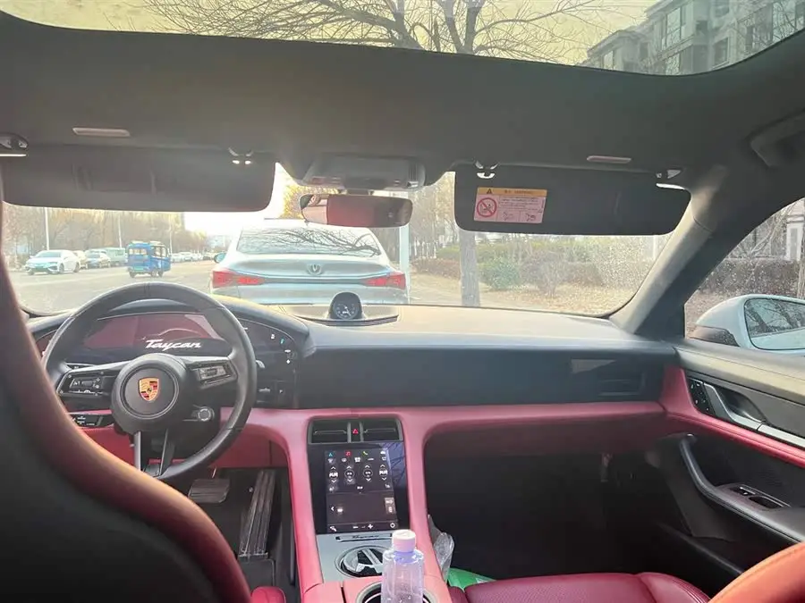 2020 Taycan