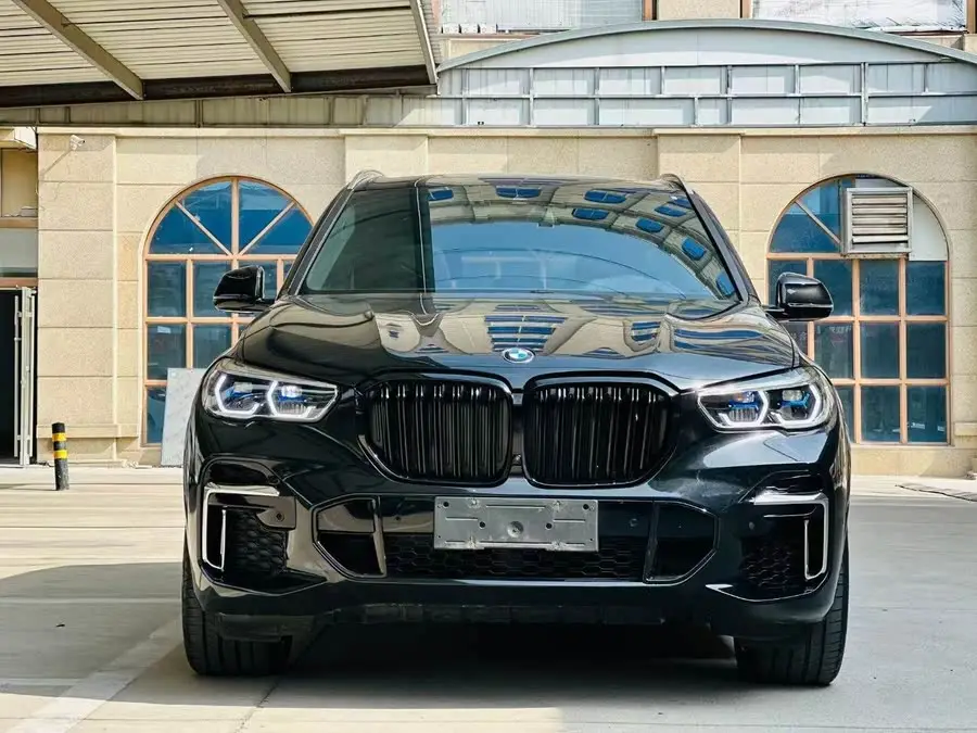 BMW X5 2022 xDrive 40Li M Sport Package