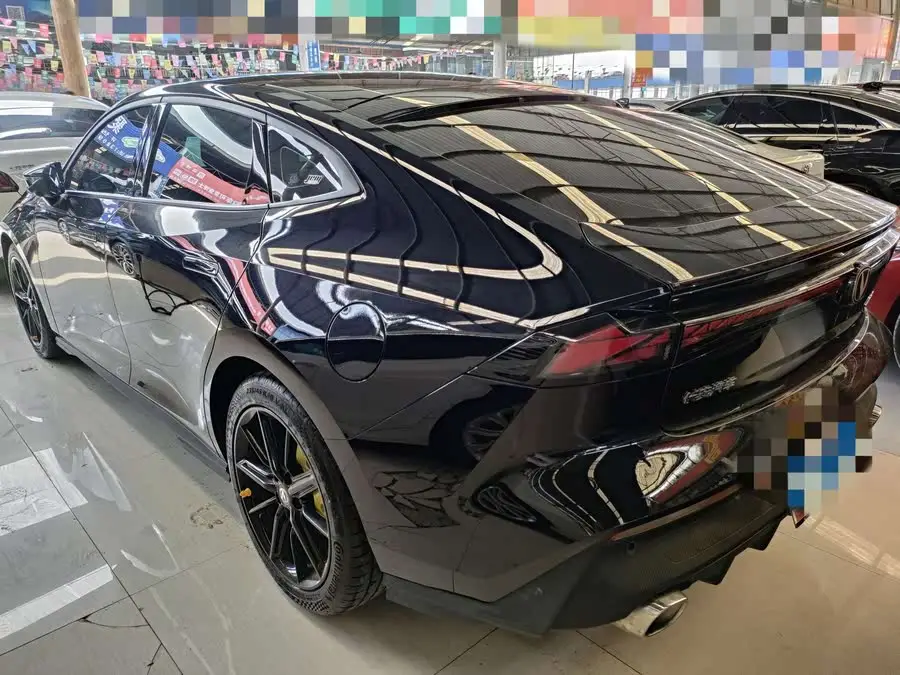 Changan UNI-V 2022 1.5T Premium