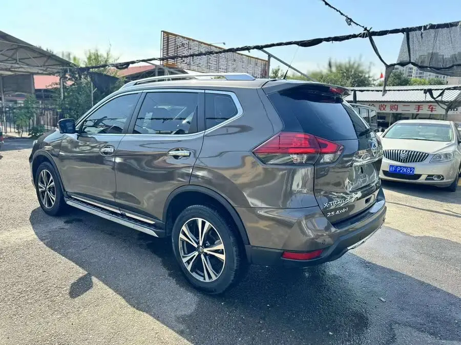 نيسان إكس-تريل 2021 2.5 لتر CVT 4WD XL ITS الفئة الفاخرة