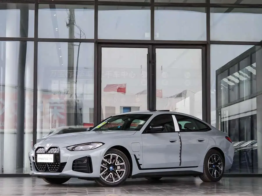 BMW i4 2023 eDrive40