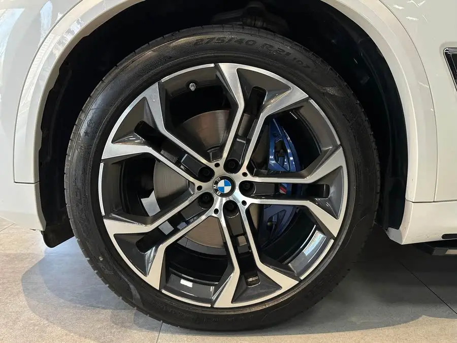 BMW X5 2022 xDrive 40Li Exclusive M Sport Package