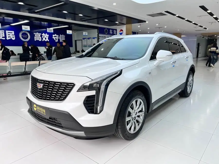 Cadillac XT4 2022 28T FWD Premium