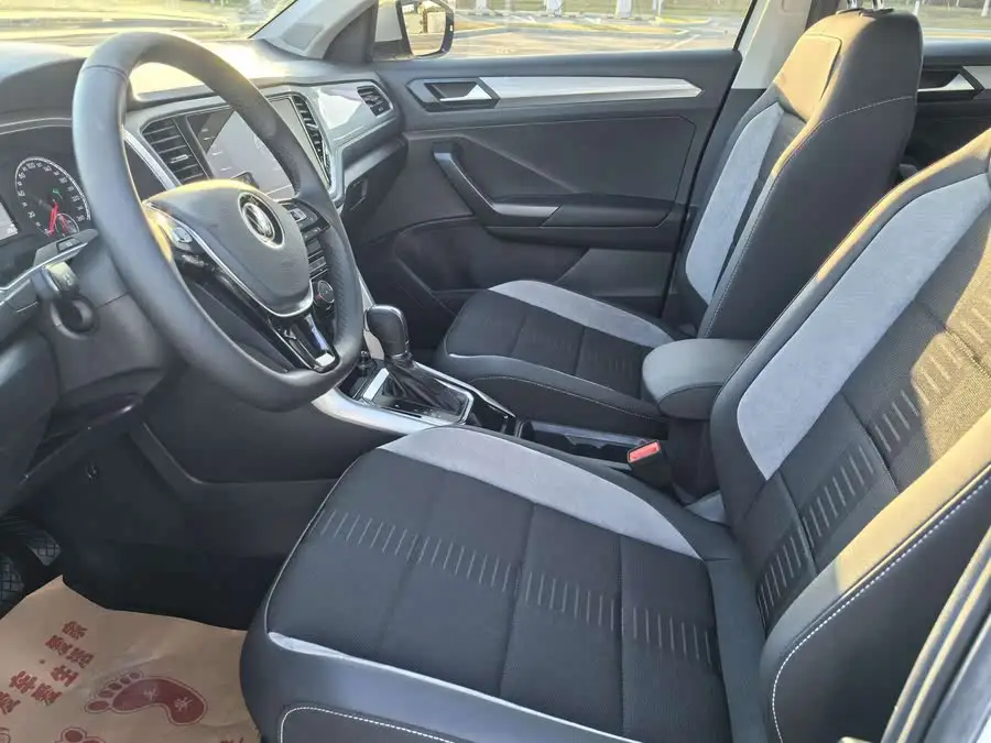 T-ROC 2021 طراز تجديد 280TSI DSG دفع ثنائي إصدار النخبة للاتصال الذكي