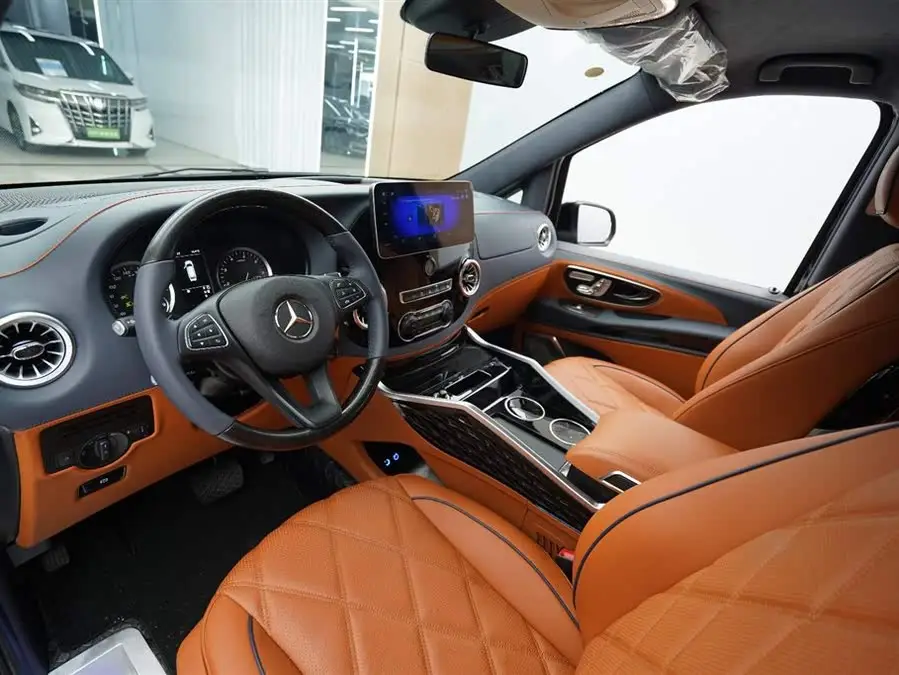 فئة V 2023 2.0T إصدار النخبة 7 مقاعد