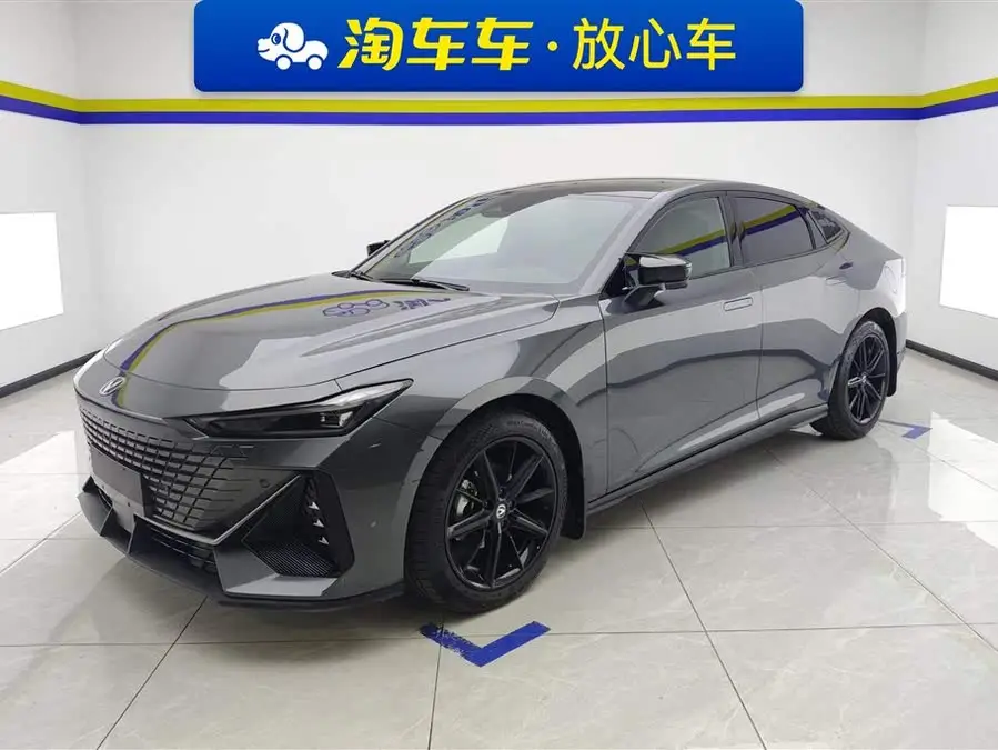 Changan UNI-V 2023 1.5T Premium