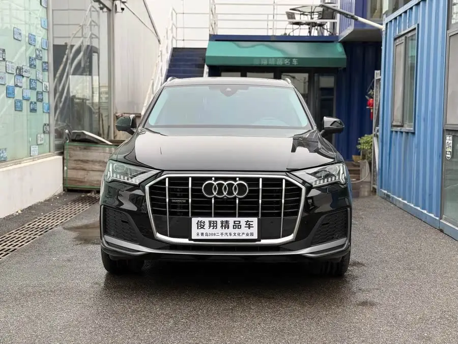 Audi Q7 2023 45 TFSI quattro S line Sport