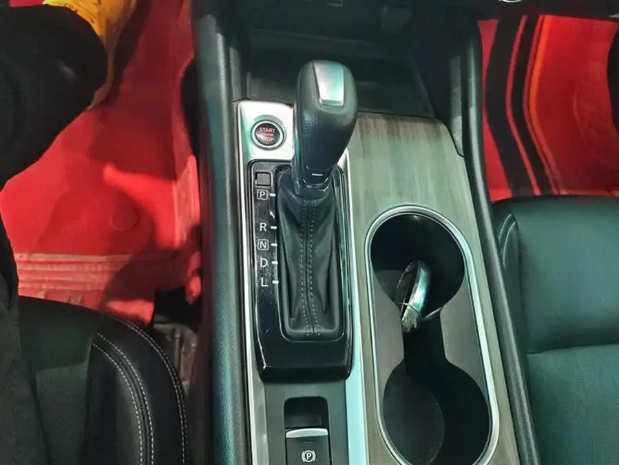 Teana 2021 2.0L XL Comfort Version