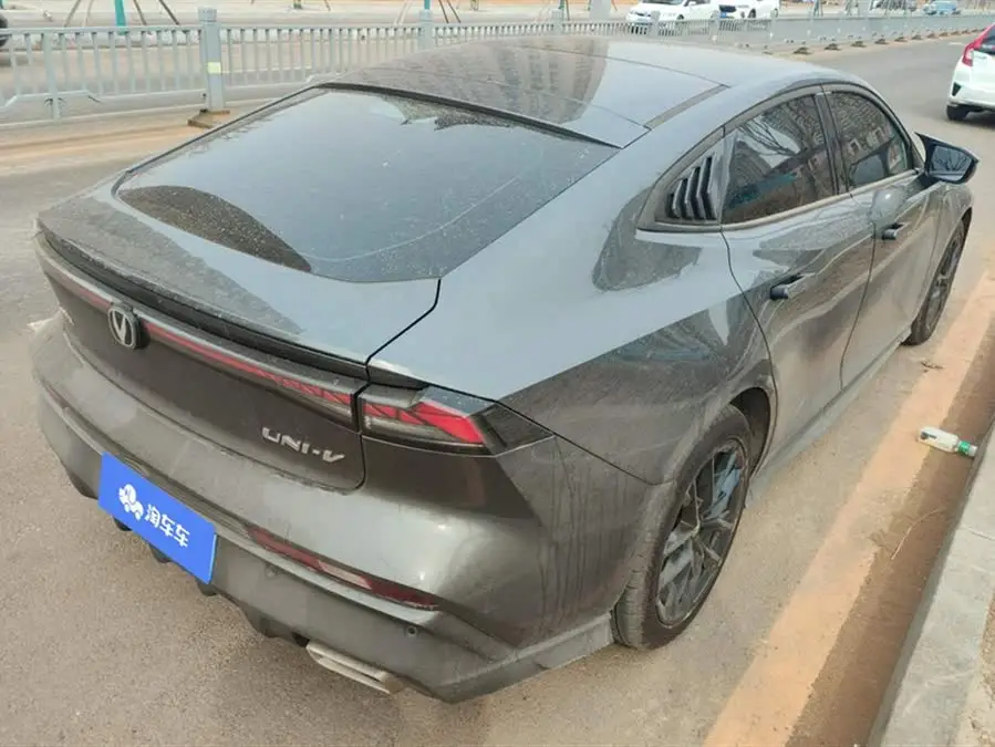 Changan UNI-V 2024 1.5T Premium