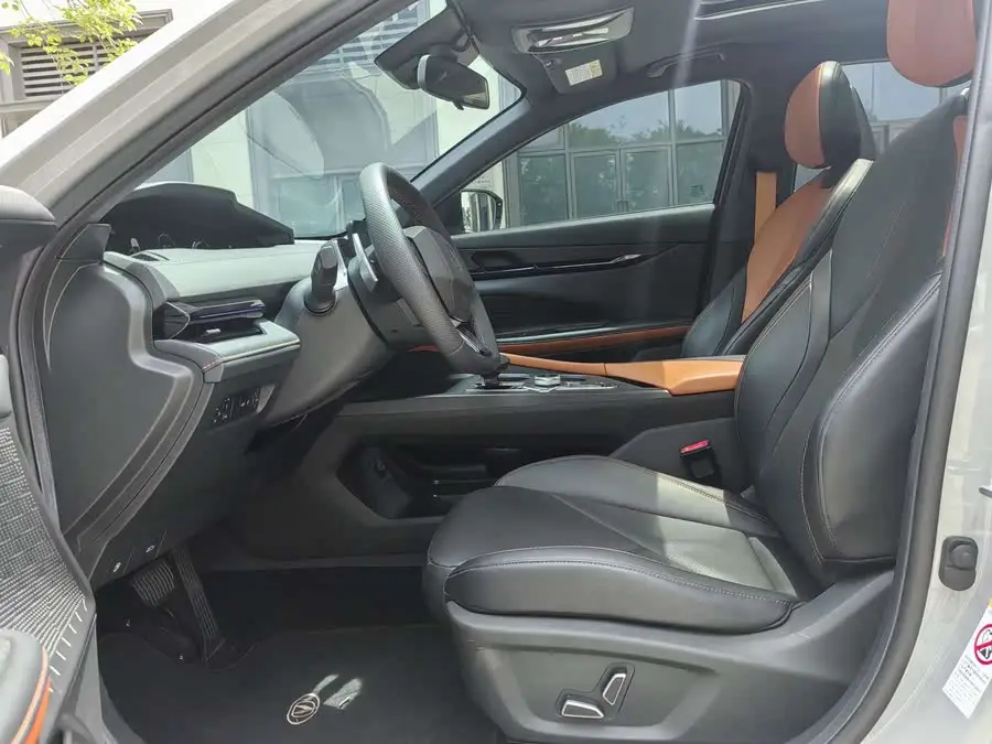 شانجان UNI-V 2022 1.5T الفاخرة