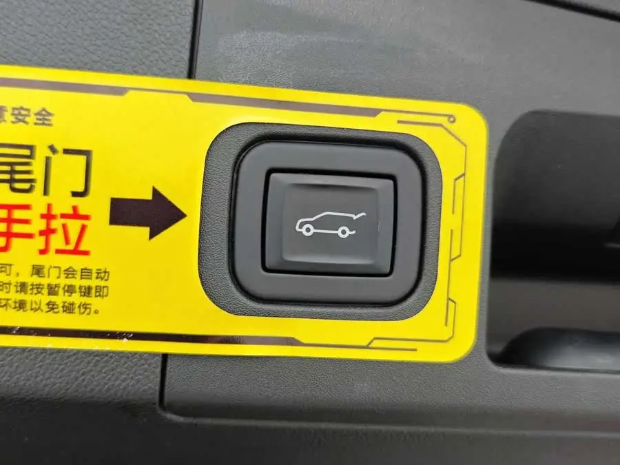 Cadillac XT5 2022 2.0T All-Wheel Drive Luxury (Hummingbird Edition)