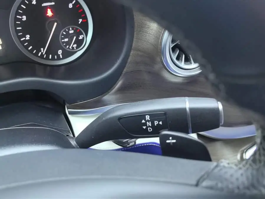 Mercedes-Benz Vito 2021 2.0T Business Edition 7-seater