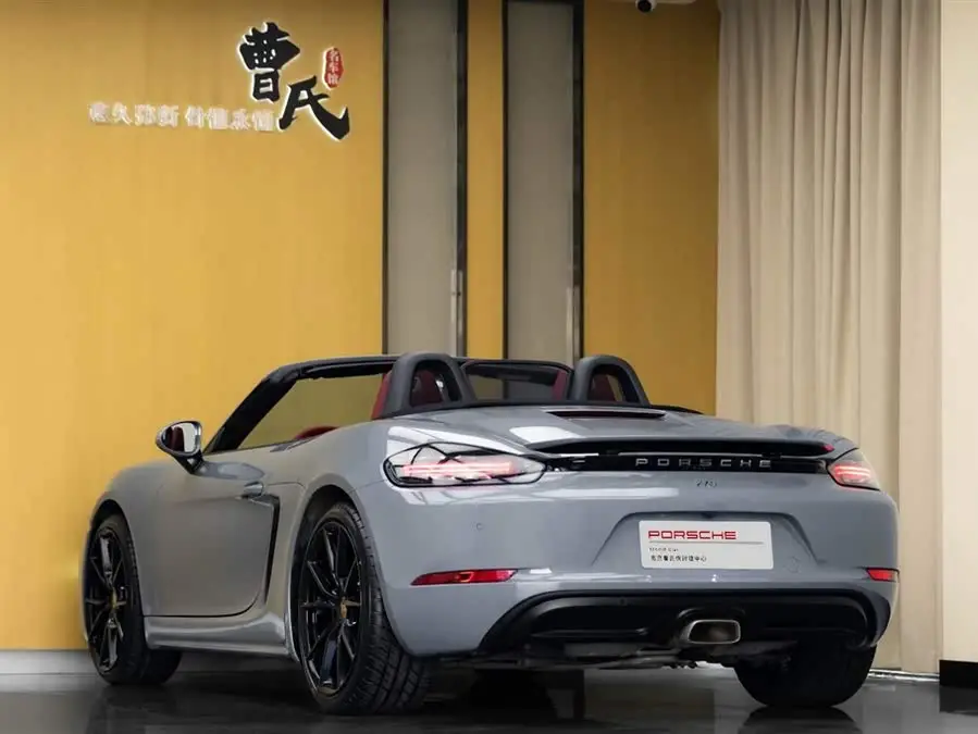 Porsche 718 2022 Boxster 2.0T