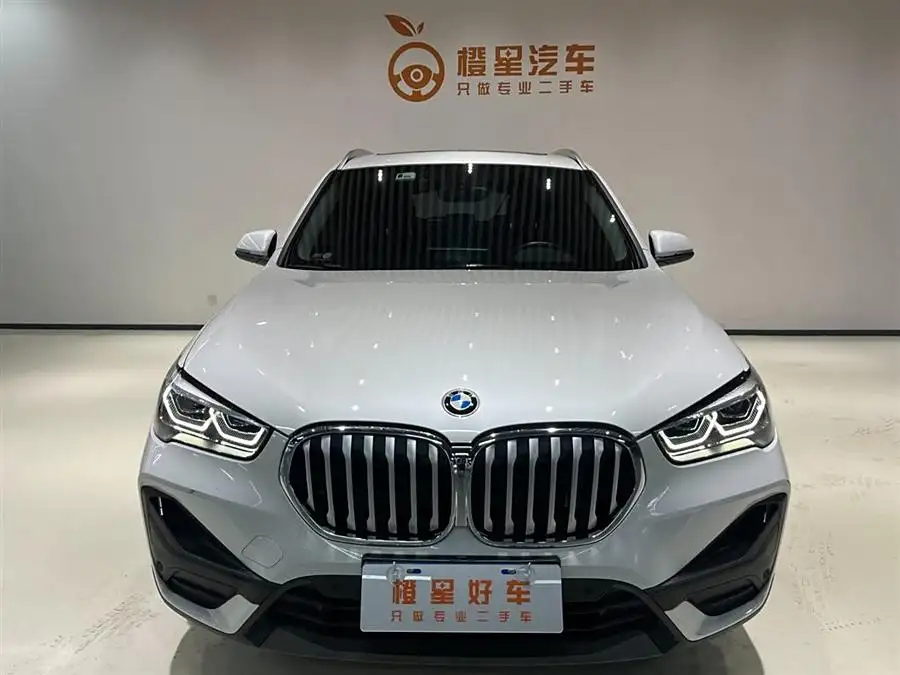 بي إم دبليو X1 2022 sDrive25Li إصدار رائد