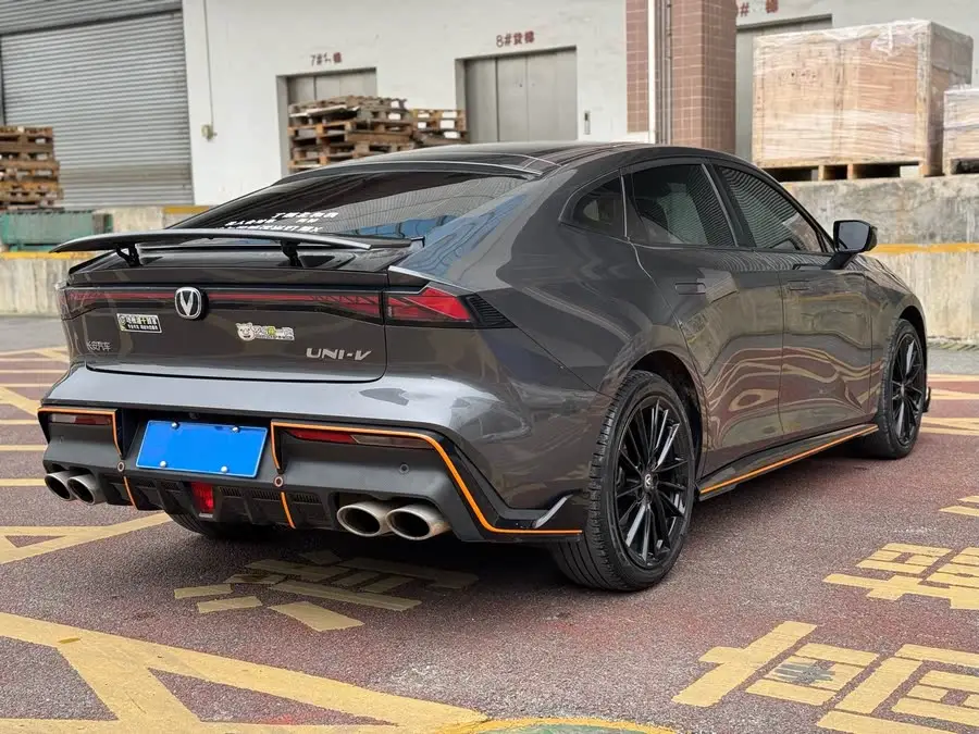 Changan UNI-V 2022 1.5T Sport Edition