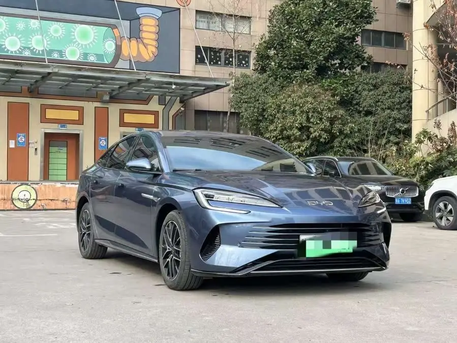 ختم 2023 DM-i 1.5L 121 كم الفاخرة