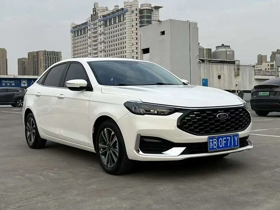 Ford Focus 2021 1.5L Automatic Diamond Edition